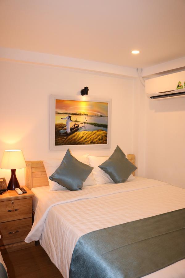 Saigoneer Hotel 2*