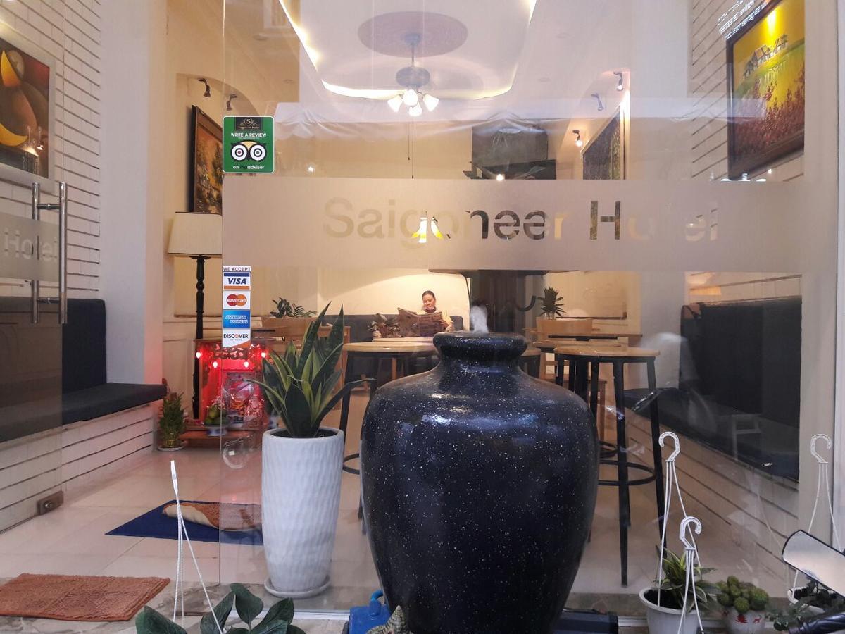 Saigoneer Hotel 2*