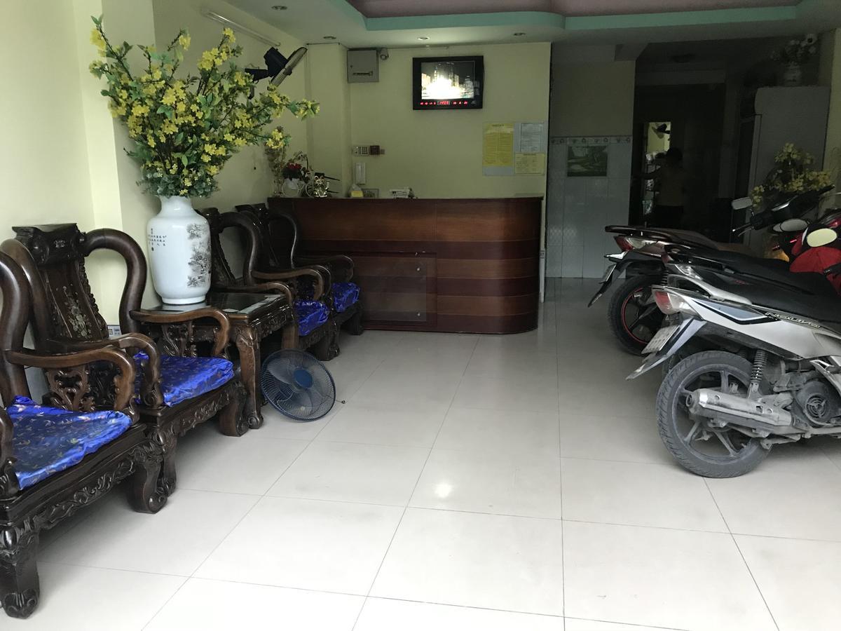 Ngoc Loan Hotel *