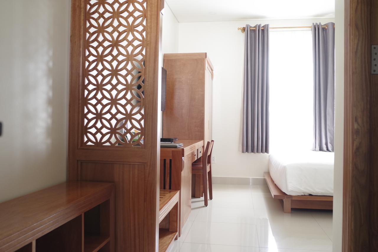 Mai - Phu My Hung Hotel