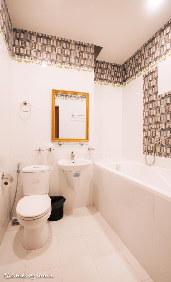 The Messy Guest house 3*
