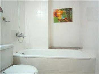 Hotel Le Petit Sai Gon