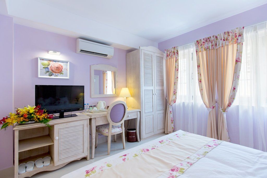 Hotel L'odeon Phu My Hung 3*