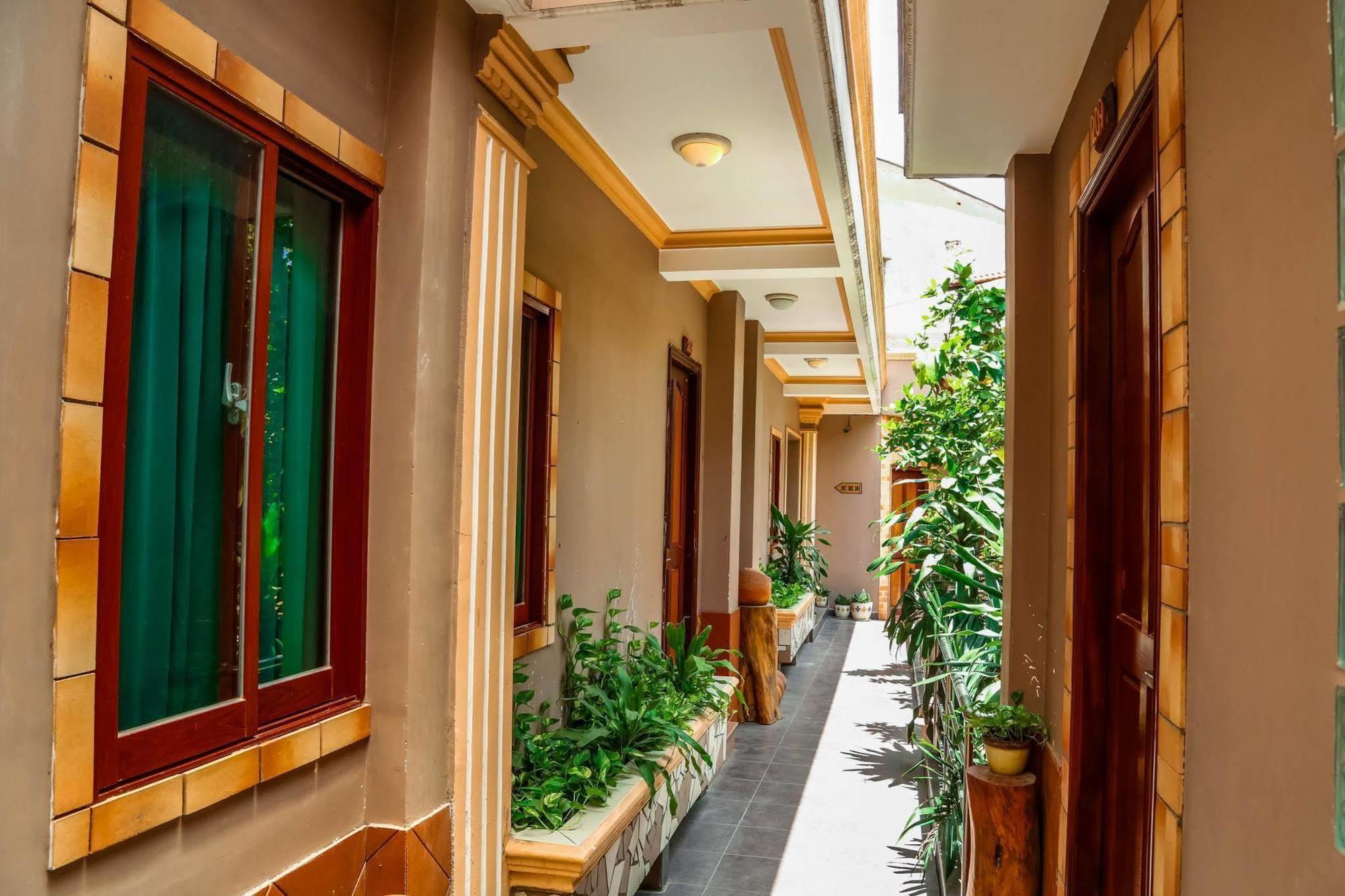 Hotel Vien Ngoc Xanh 1 2*