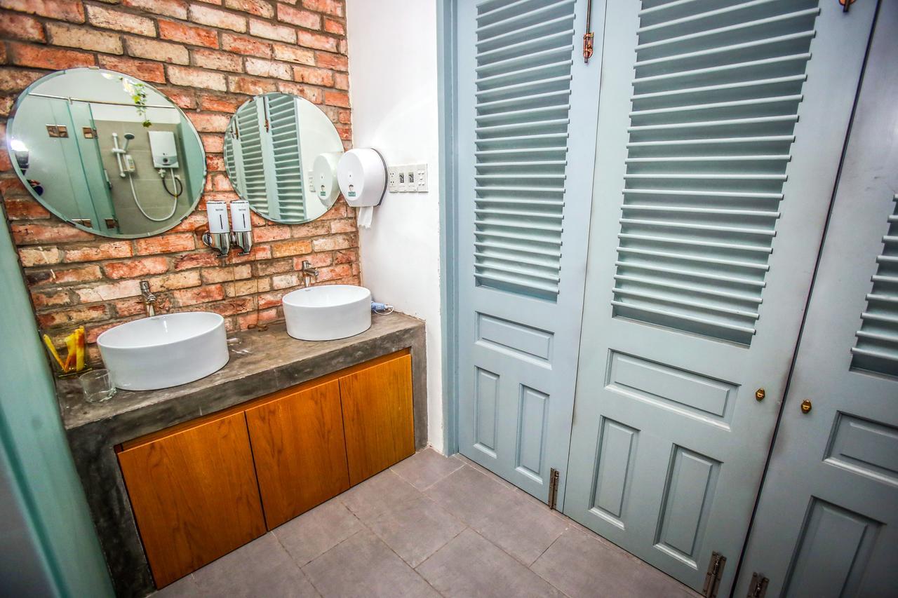 Prei Nokor * Ho Chi Minh City