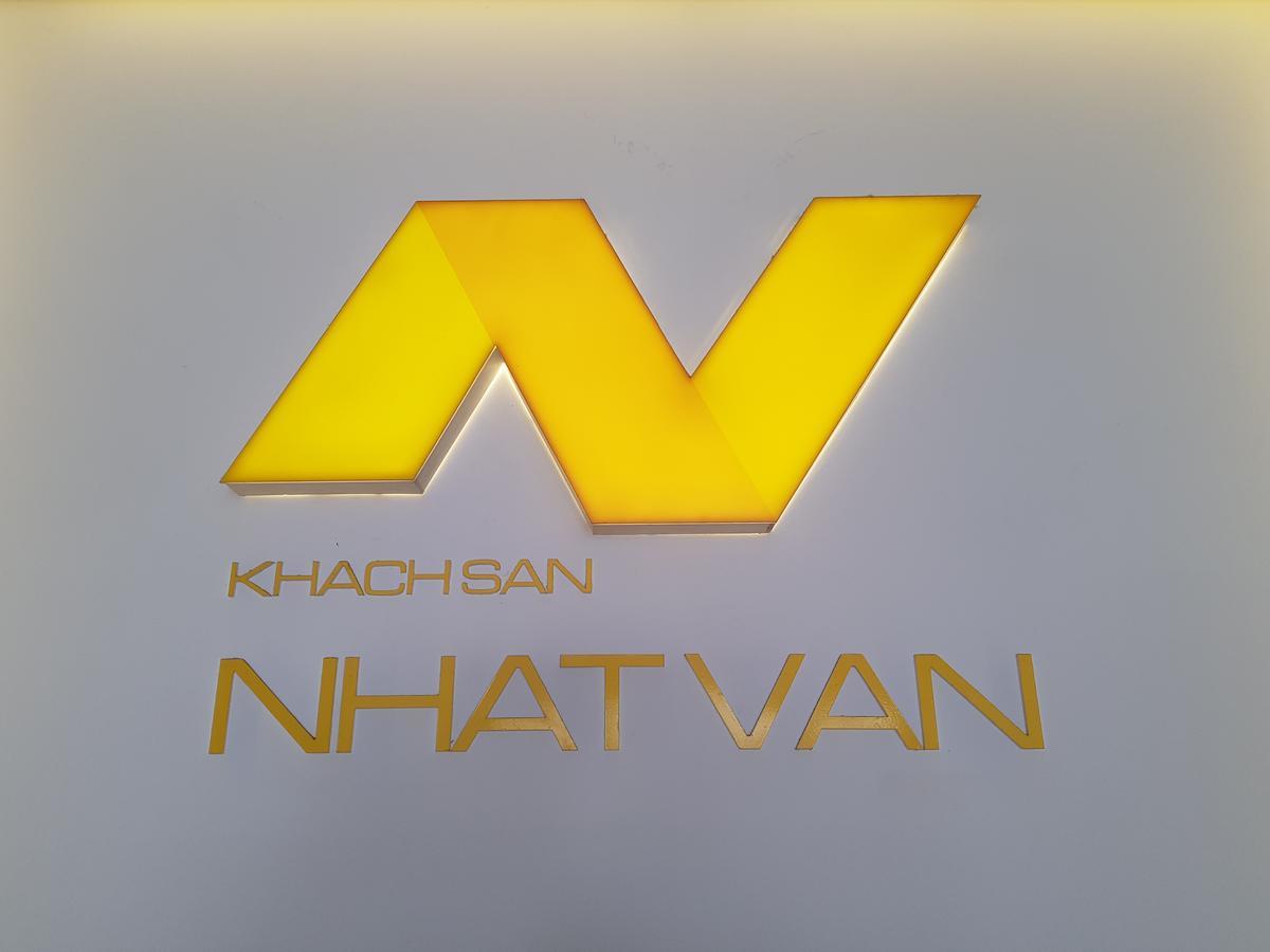 Nhat Van Hotel *