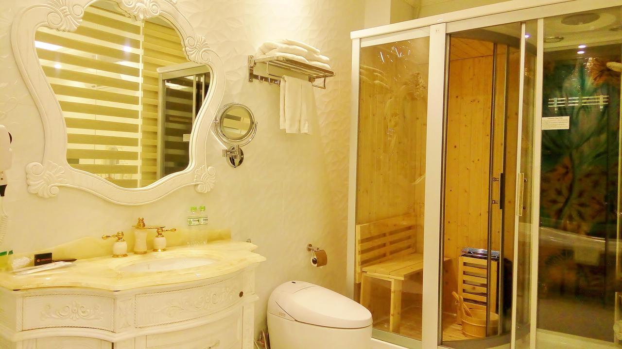 Hotel Tuong Vi Saigon 3*