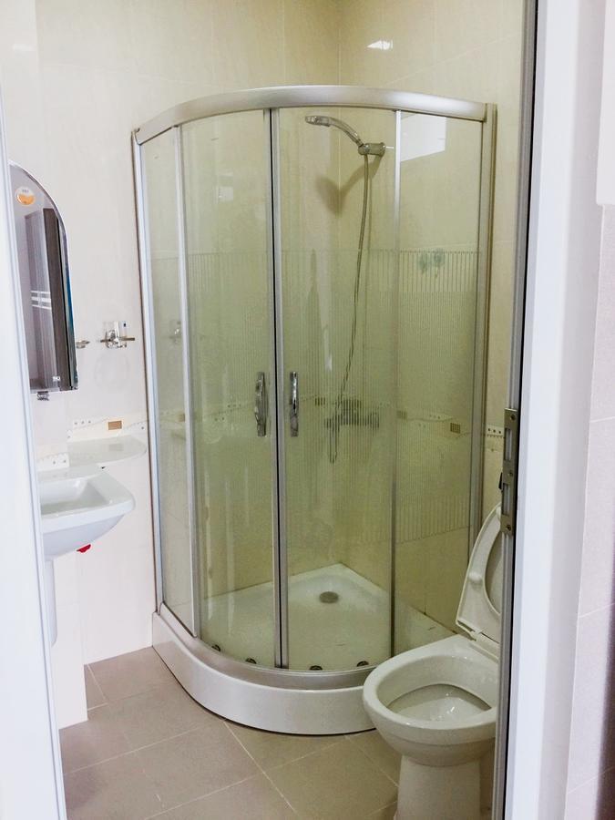 Saigon Sweet Serviced 4 *