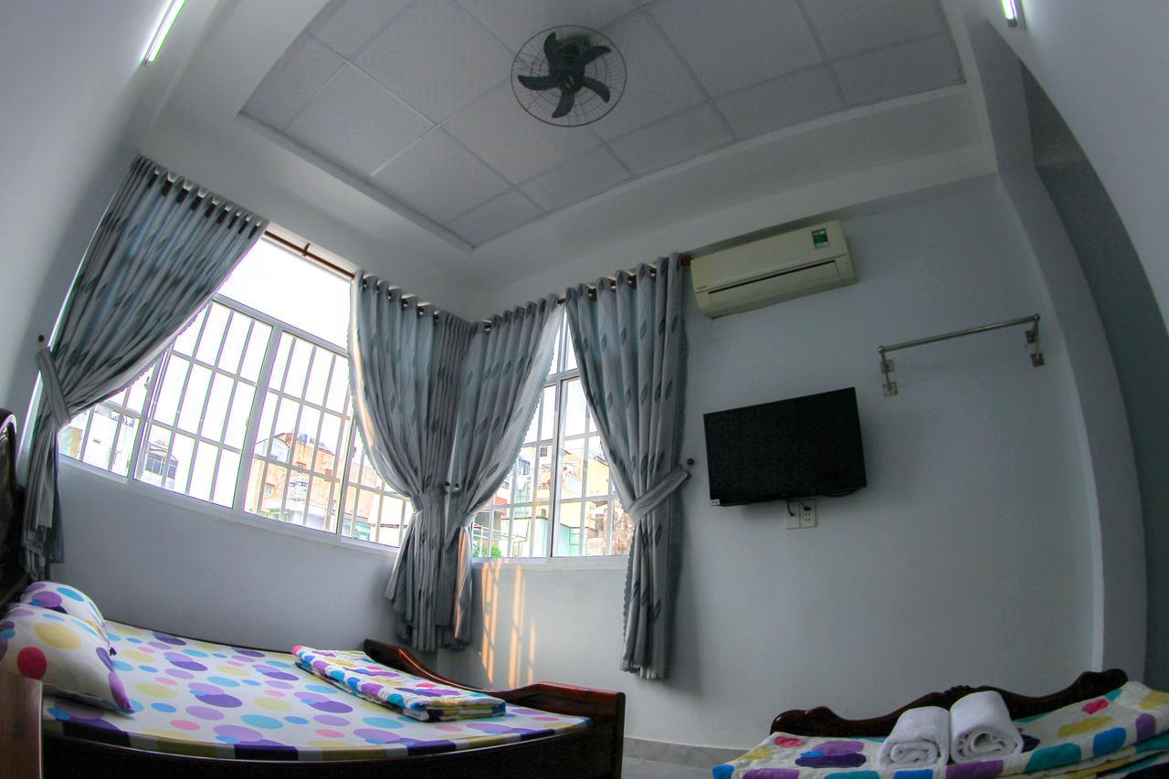 Son Thinh * Ho Chi Minh City