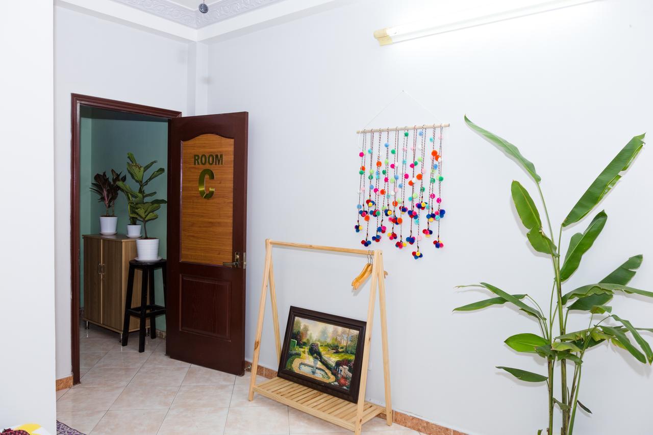 Tropical Vibes Asrama