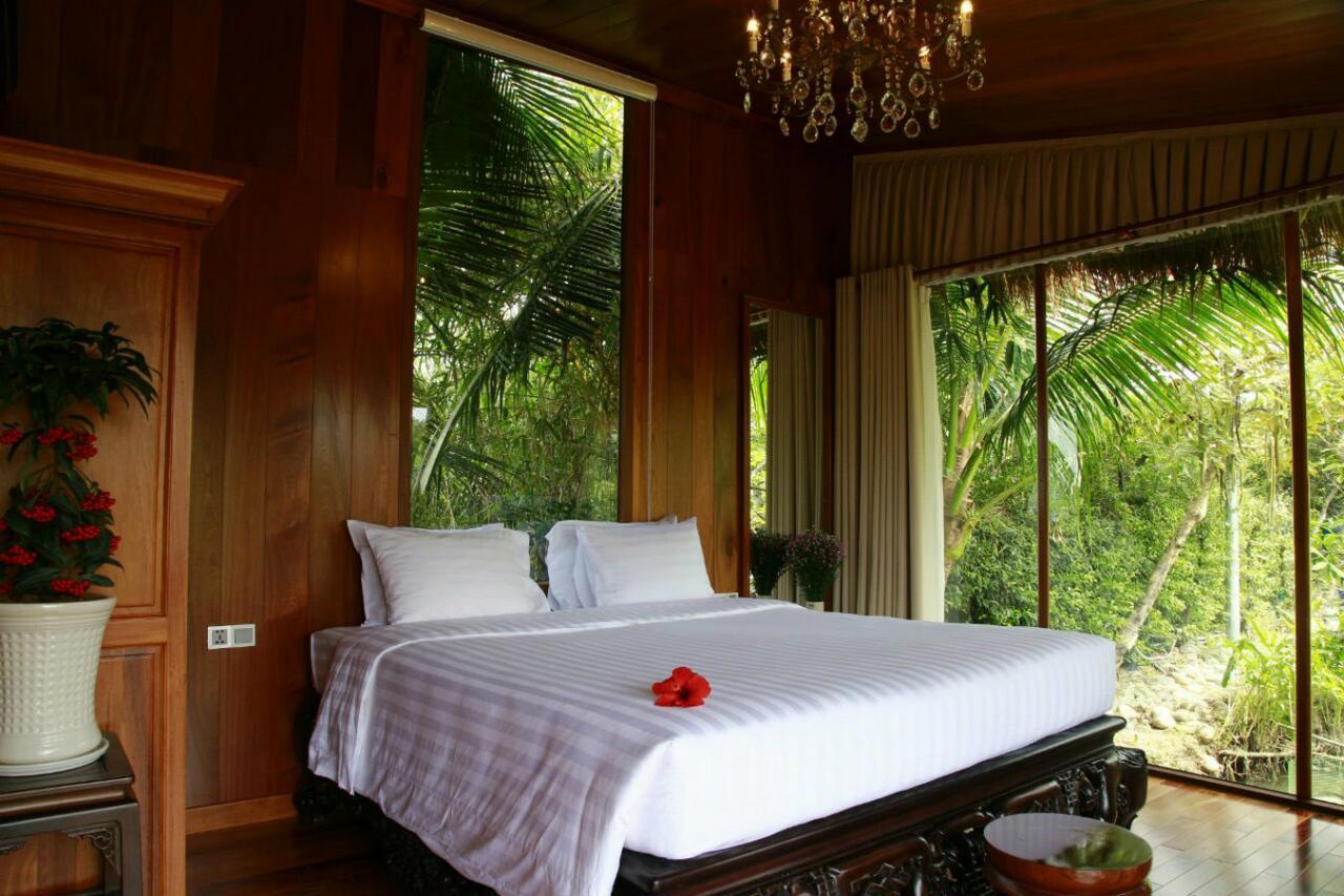 Hotel Saigon Riverside Retreat