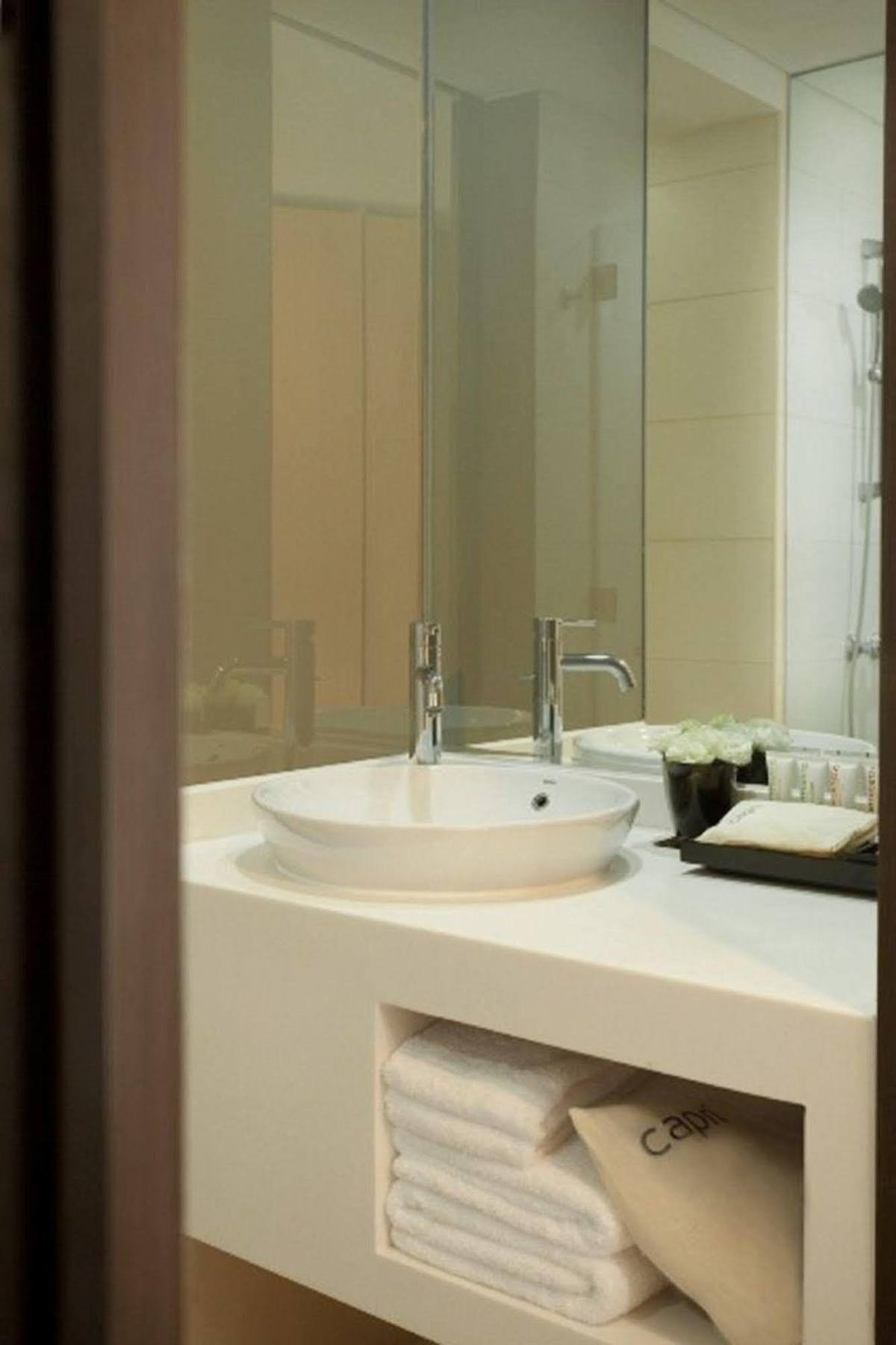 Novotel Living Saigon South Apartment