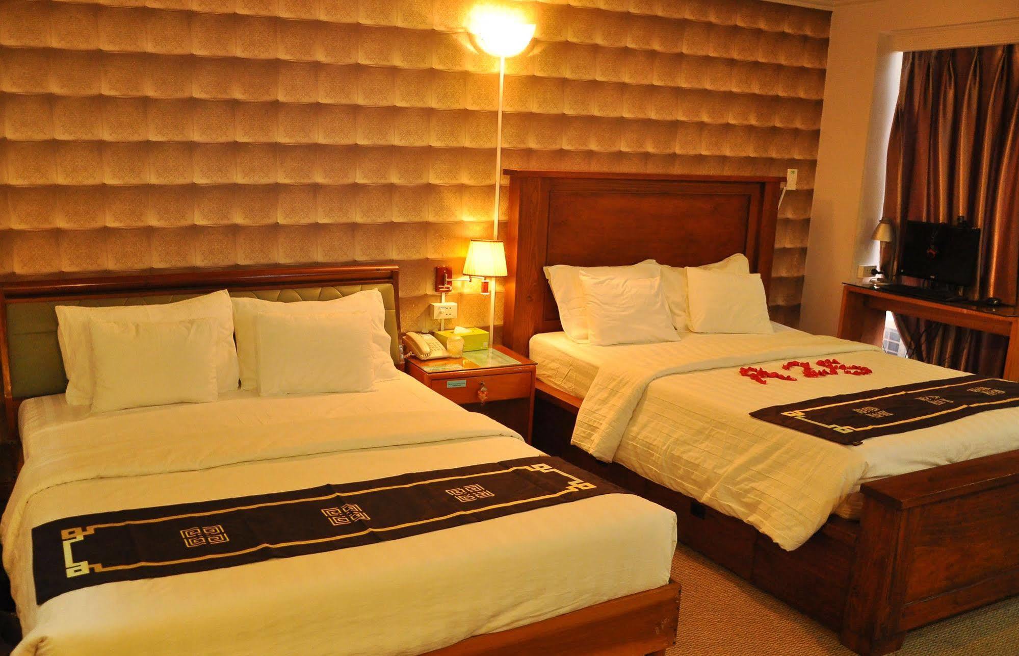 Hotel A25 - 251 Ba Trung Hcm 2*