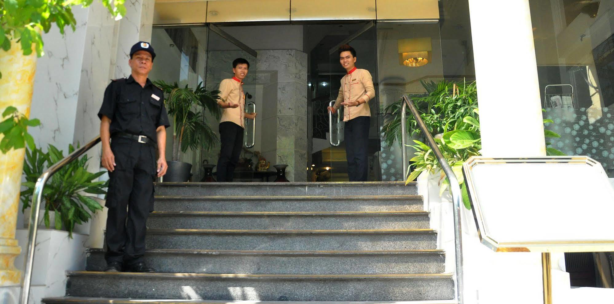 Hotel A25 - 251 Ba Trung Hcm