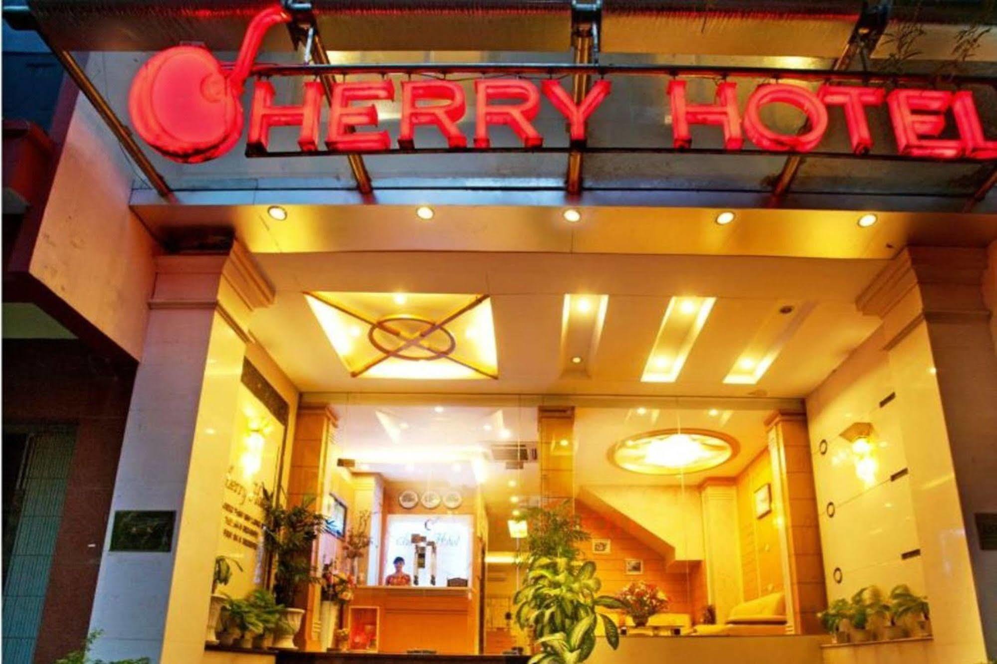 Cherry Hotel- Near Opera House 3* Ho Chi Minh City