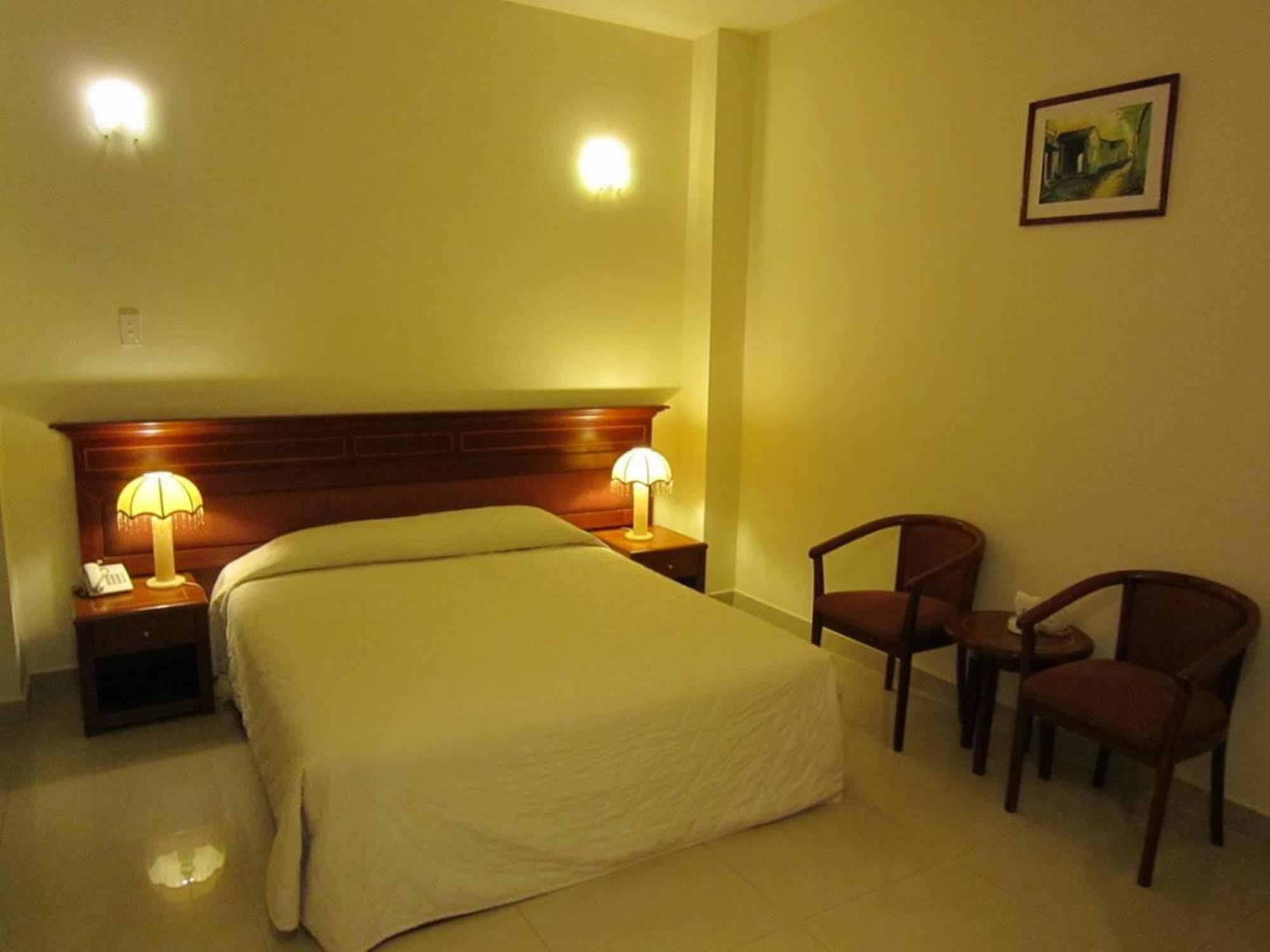 Hotel Khach San Phuoc Loc Tho 2 - 福禄寿 Ho Chi Minh City