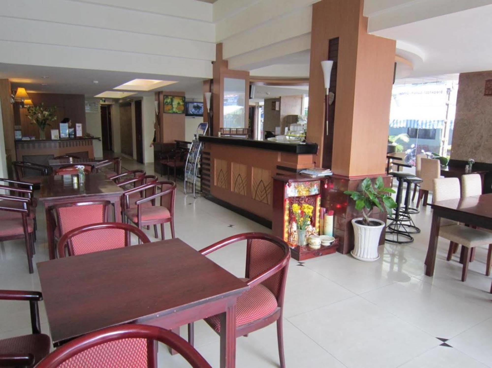 Hotel Khach San Phuoc Loc Tho 2 - 福禄寿 3*