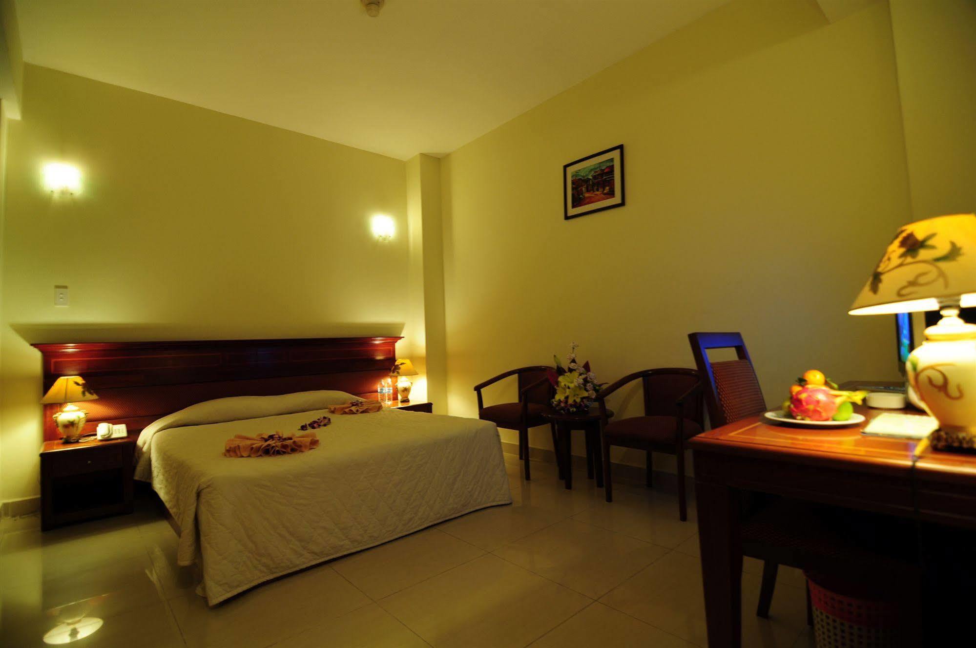 Khach San Phuoc Loc Tho 2 - 福禄寿 3*