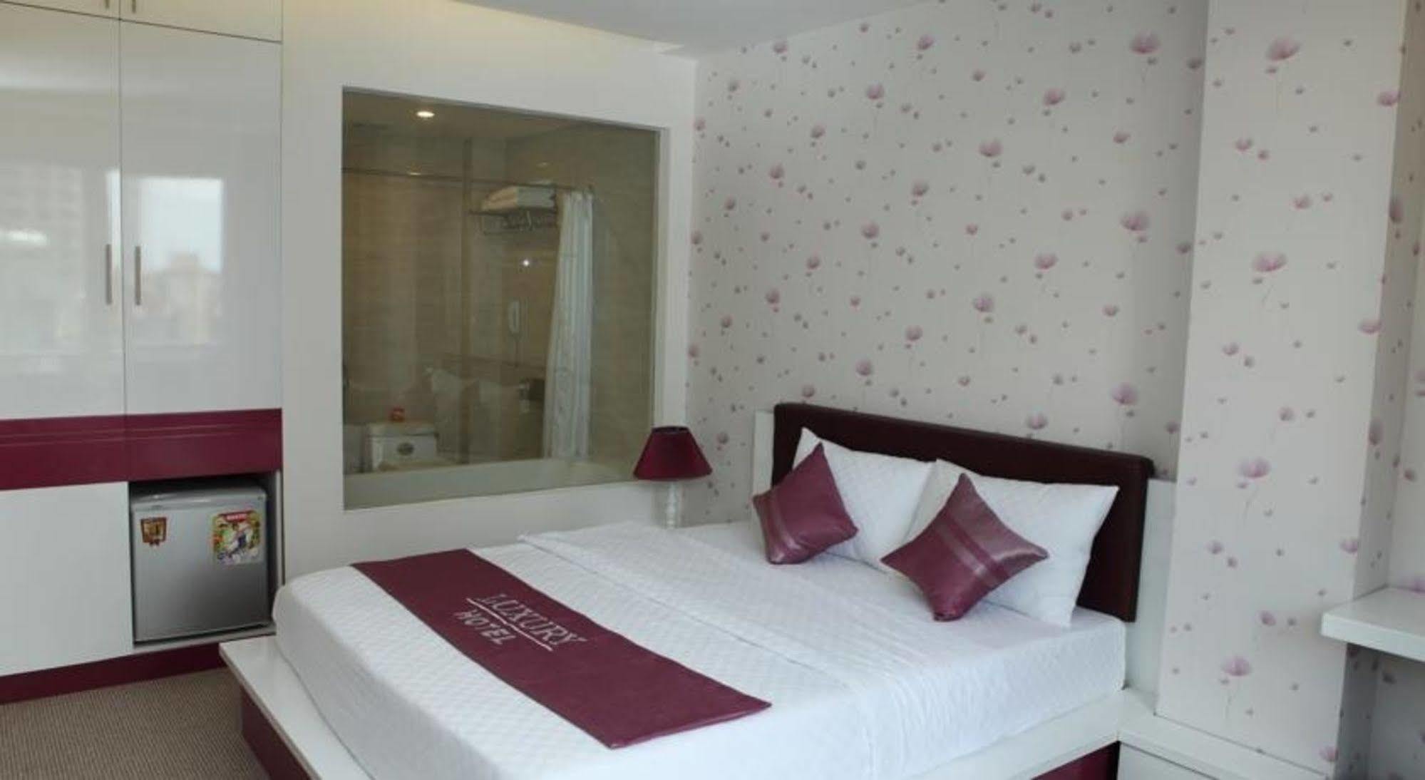 Luxury Hotel
