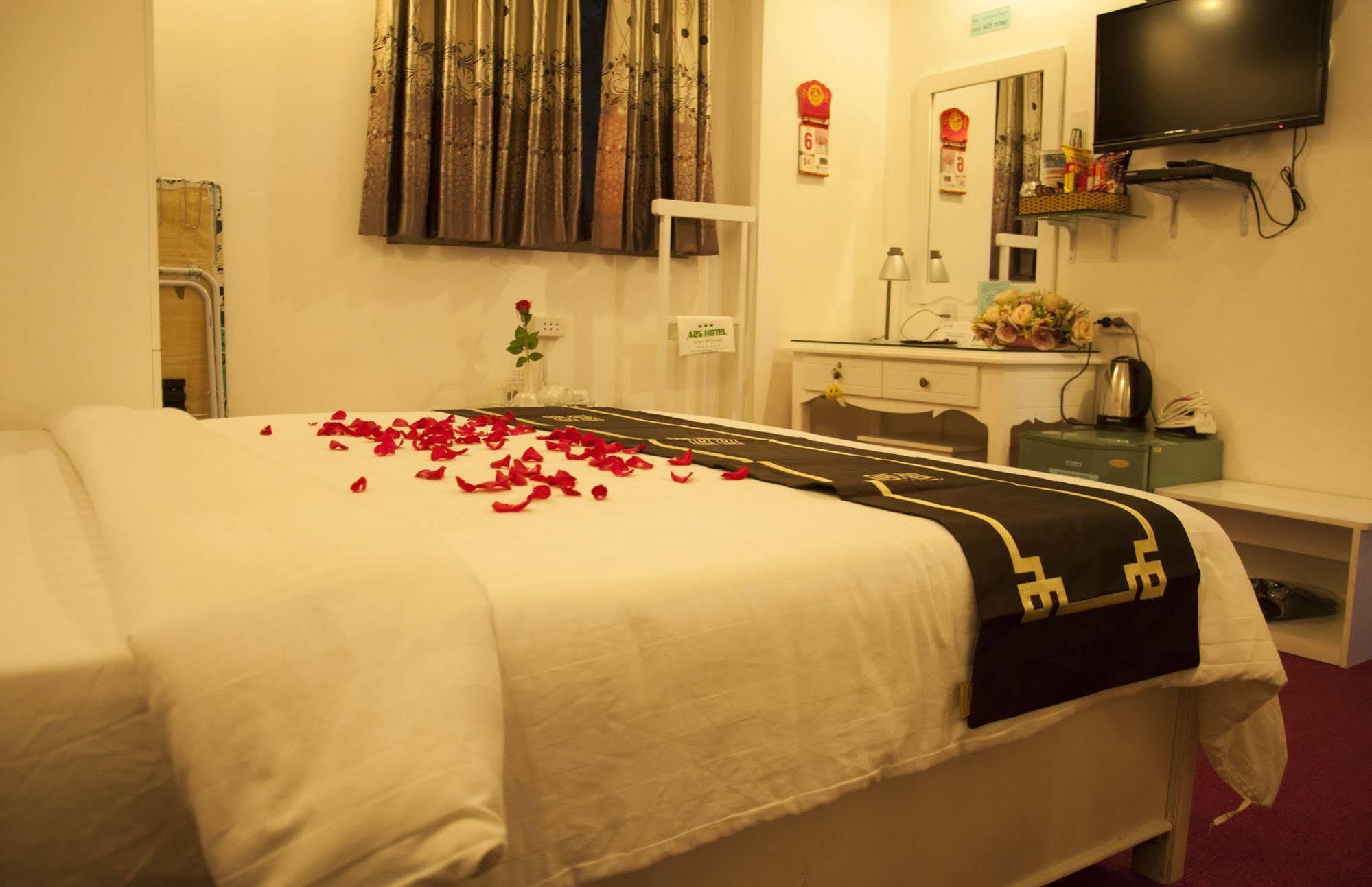 A25 - 274 De Tham Hotel