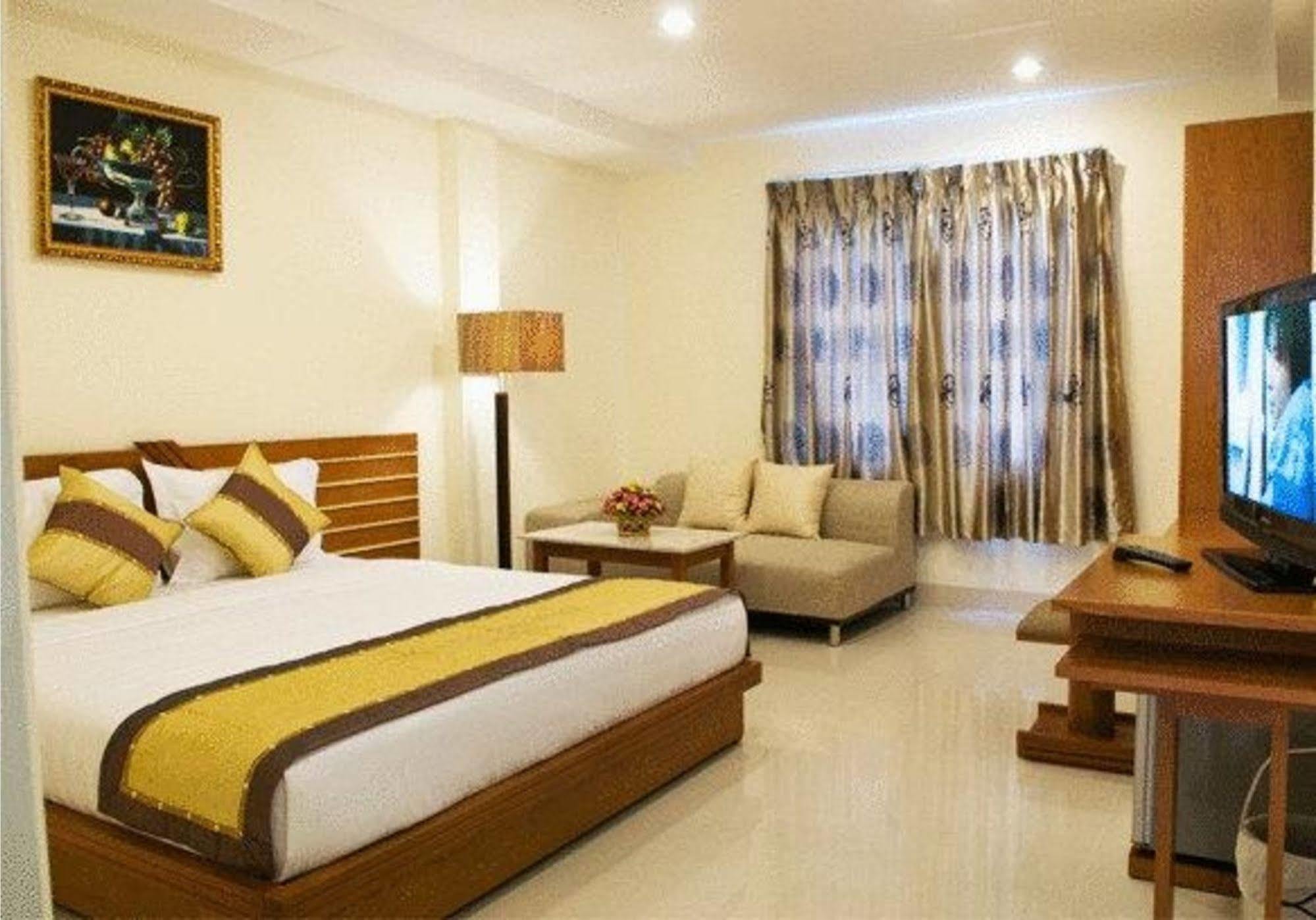 Ruby Saigon - Ben Thanh Hotel Ho Chi Minh City