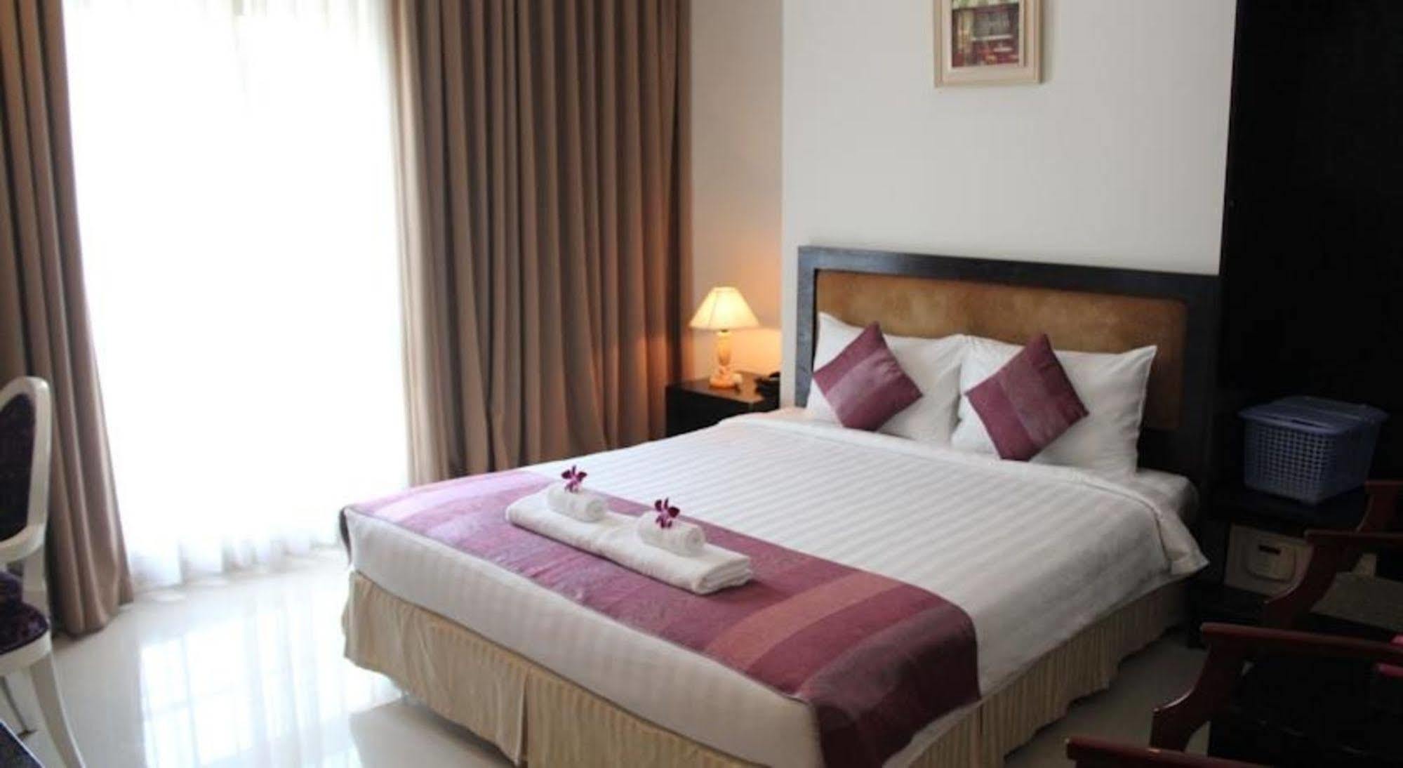 Hotel Bizu Ii 2*