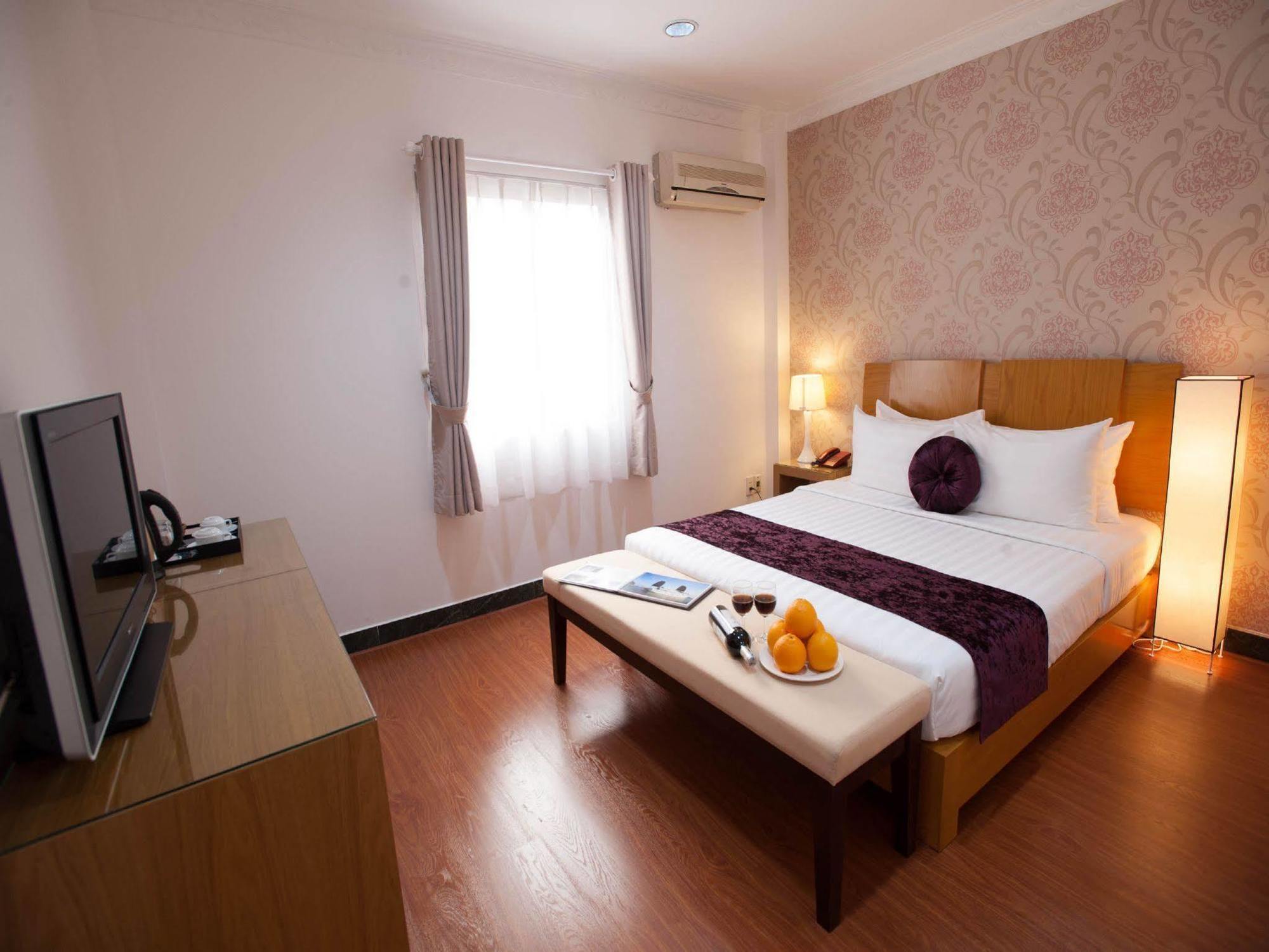 Vilion & Hotel 3*