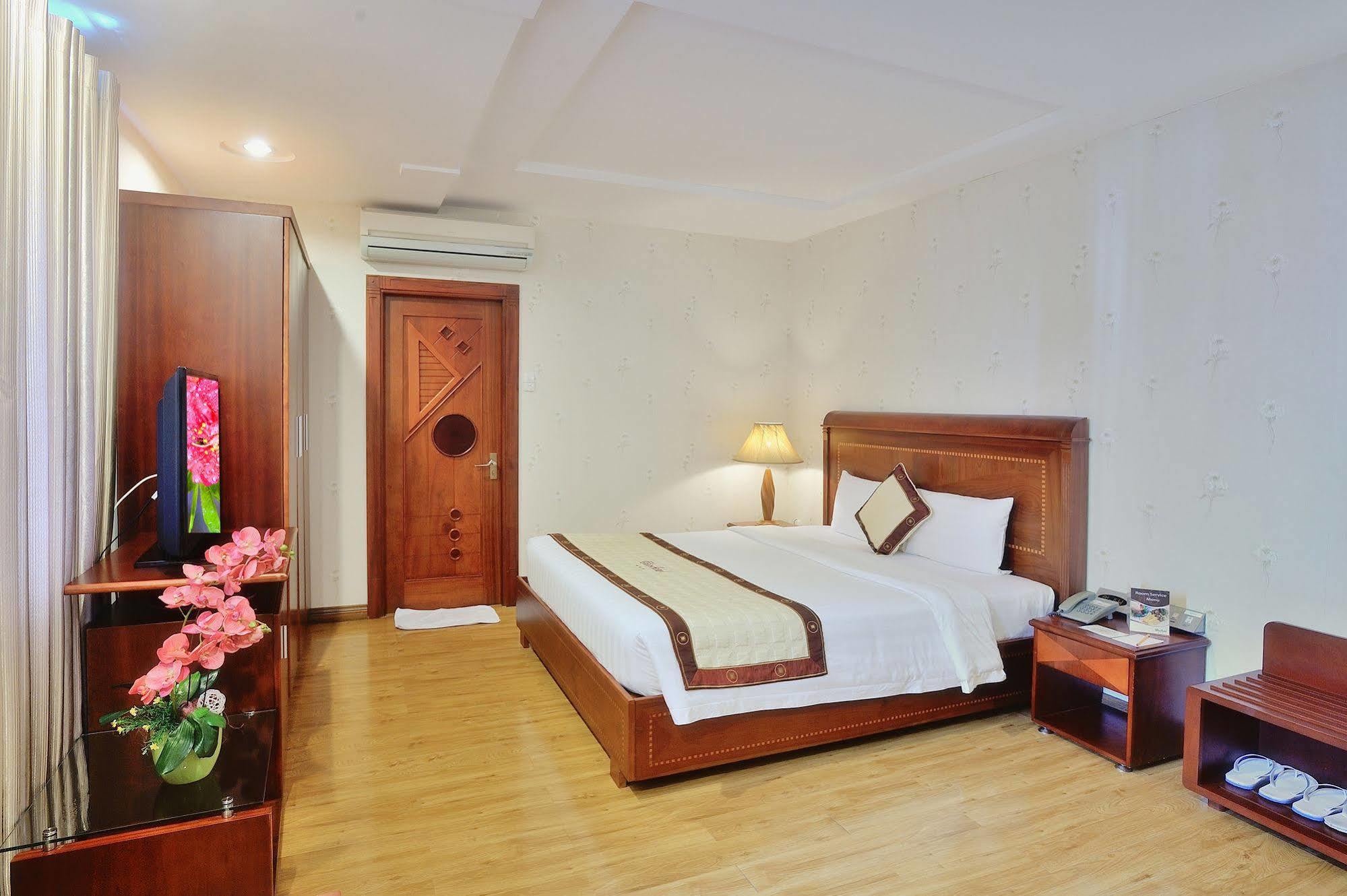 Elios Hotel 3*