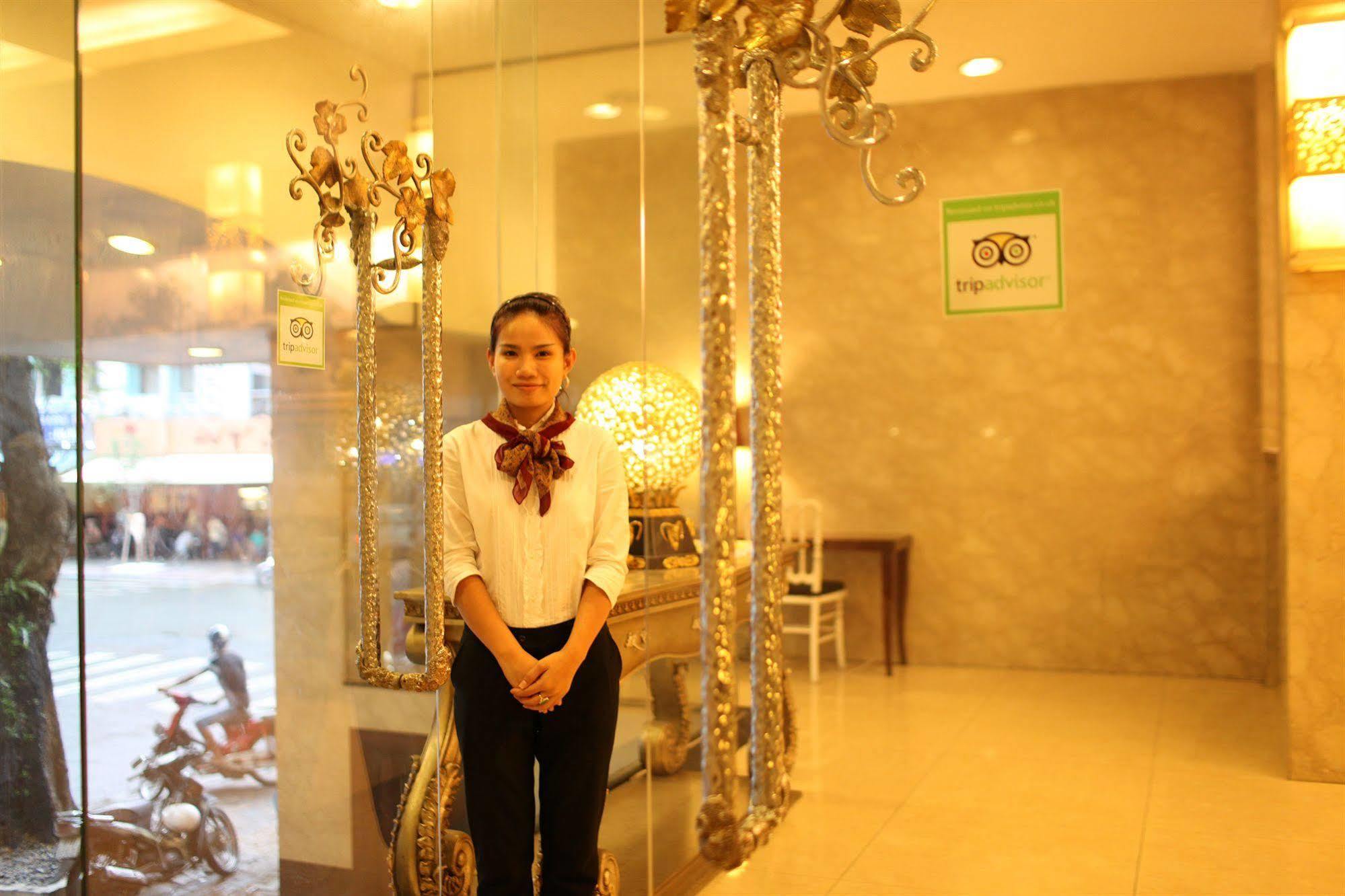 Khách sạn A&em Art 4*