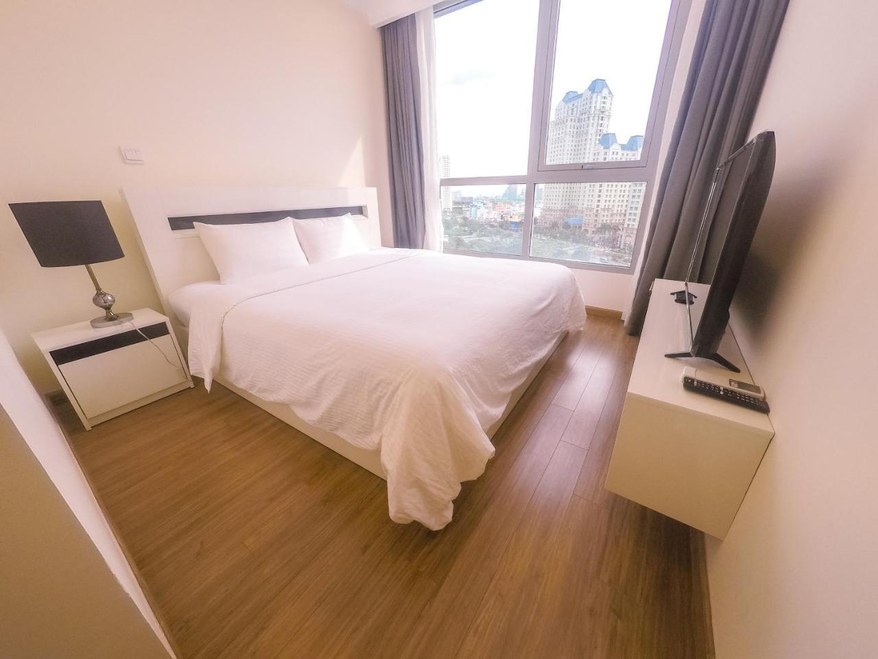 Apartment Vinhome Central Park, Landmark Plus
