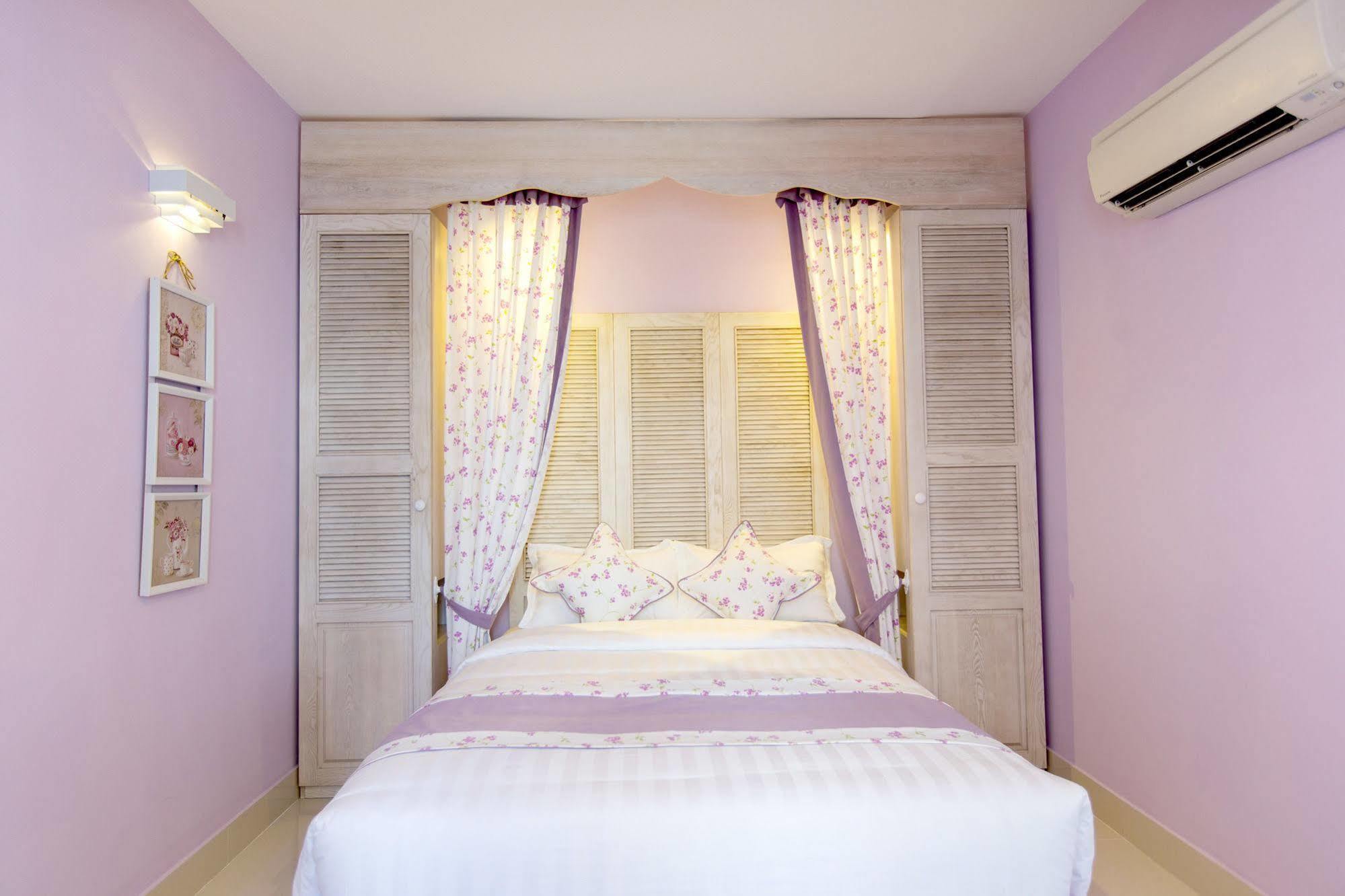 Hotel L'odeon Phu My Hung