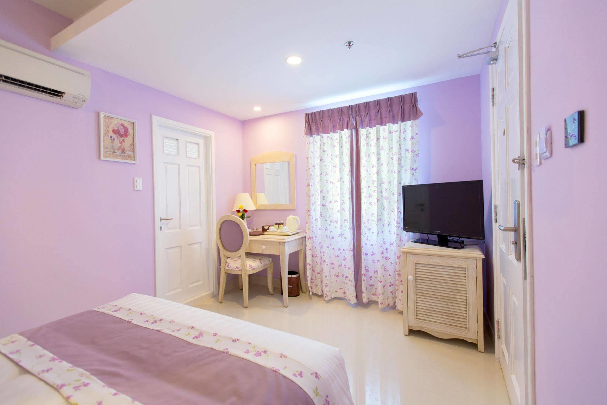 Hotel L'odeon Phu My Hung Ho Chi Minh City