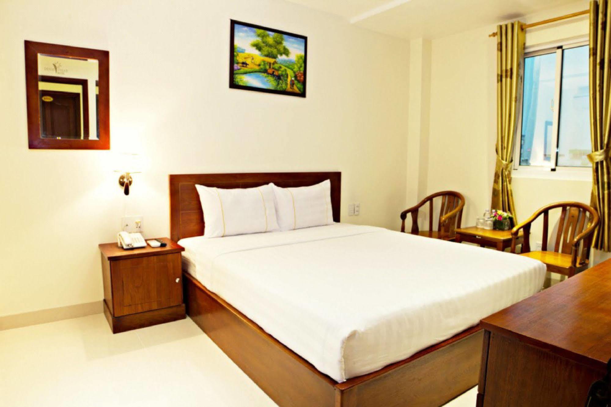 Hotel Dinh Phat