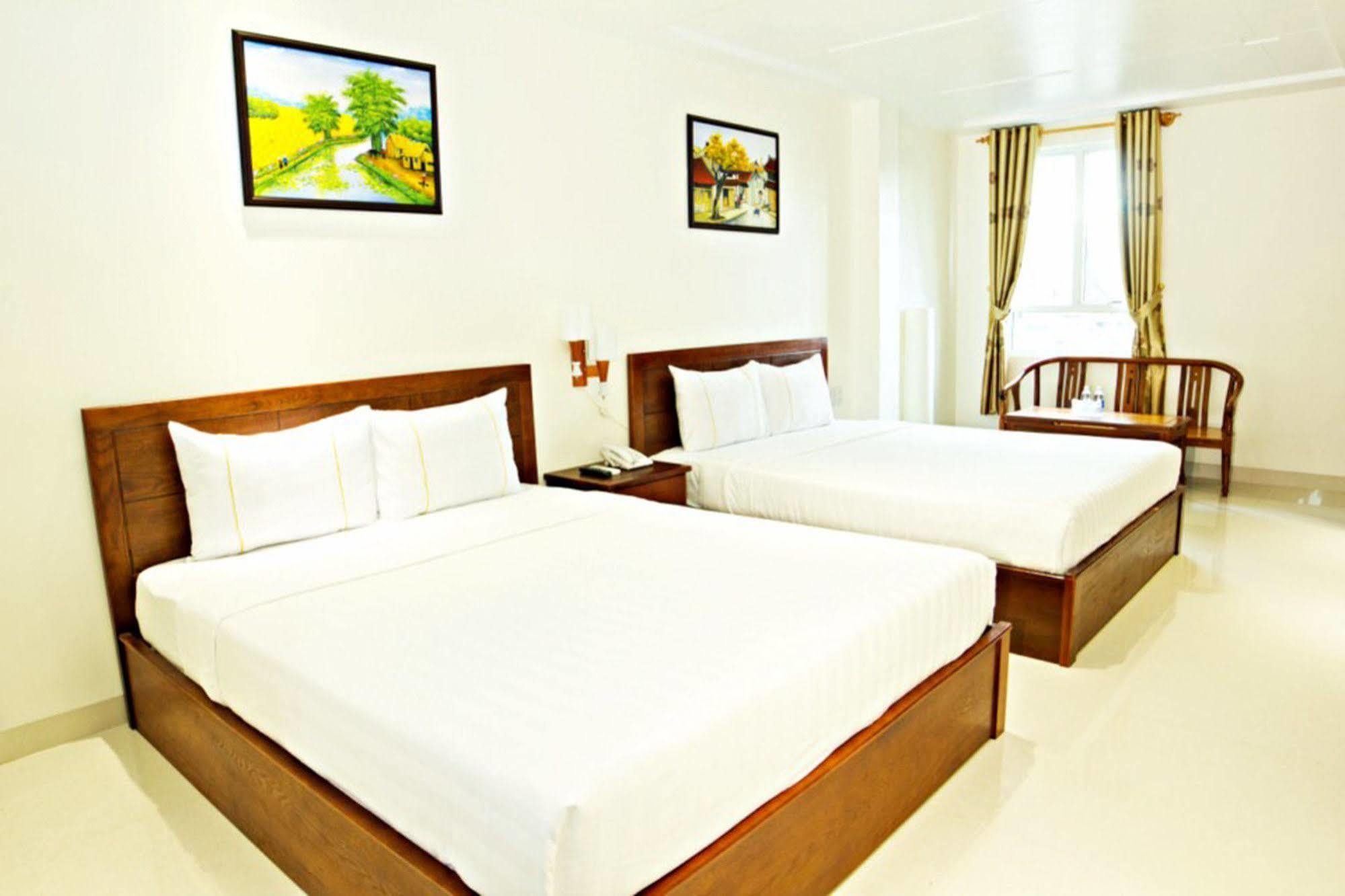 Dinh Phat Hotel