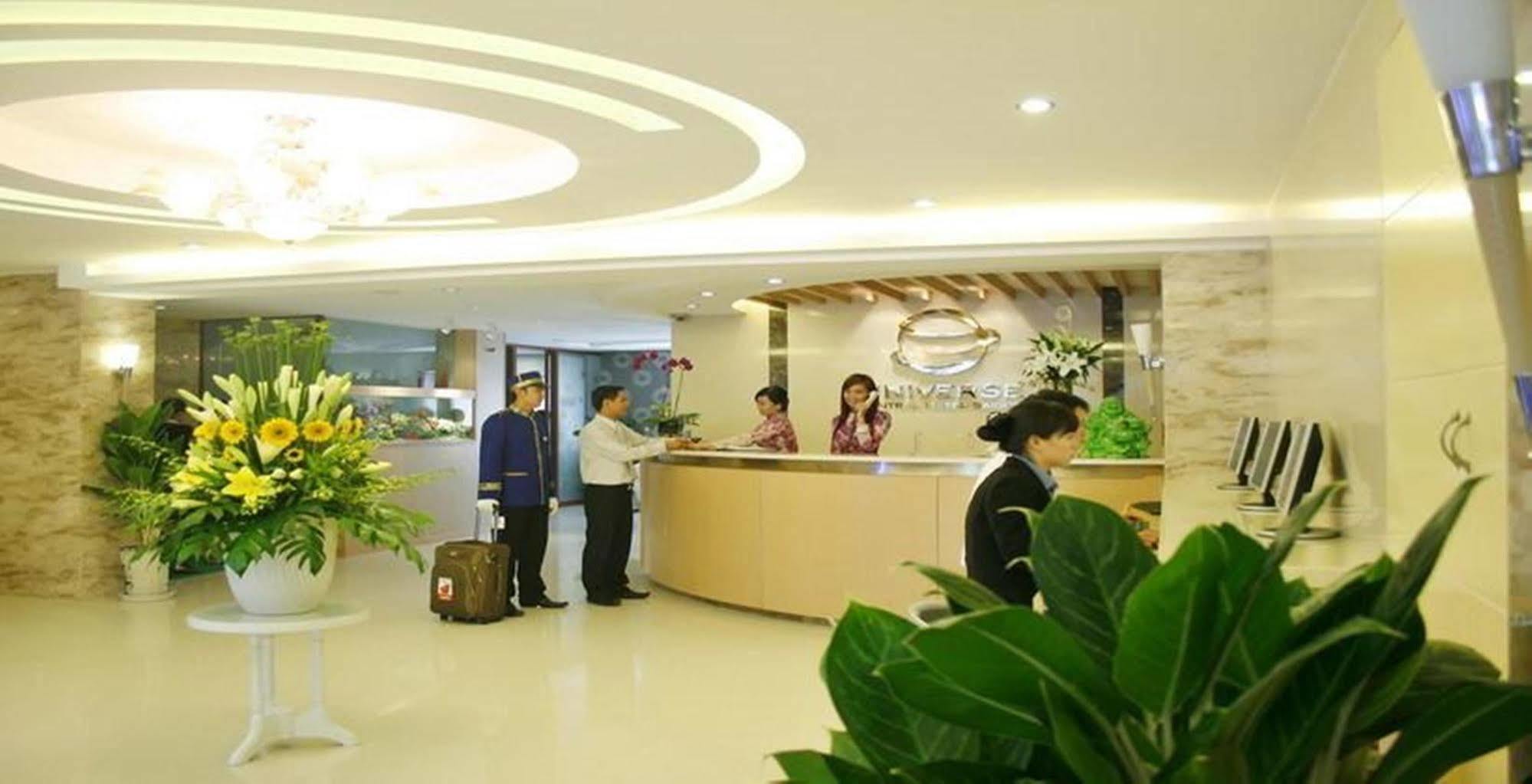 Universe Saigon Hotel 3*