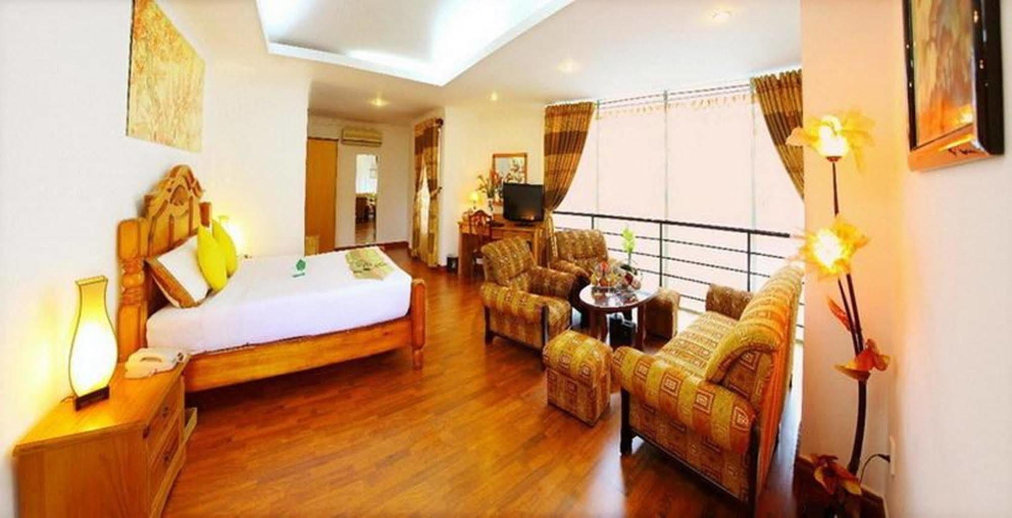 Hotel Universe Saigon Ho Chi Minh City