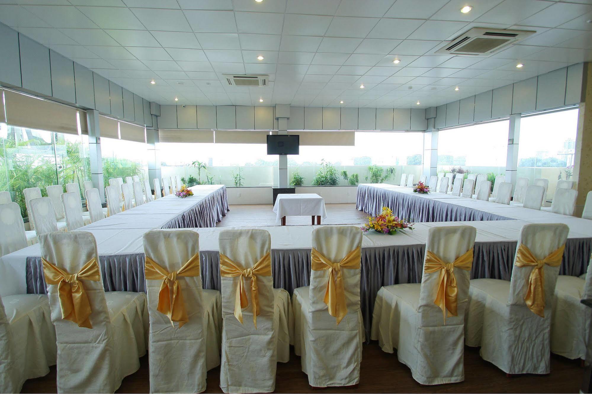 Hotel Le Duy 3*