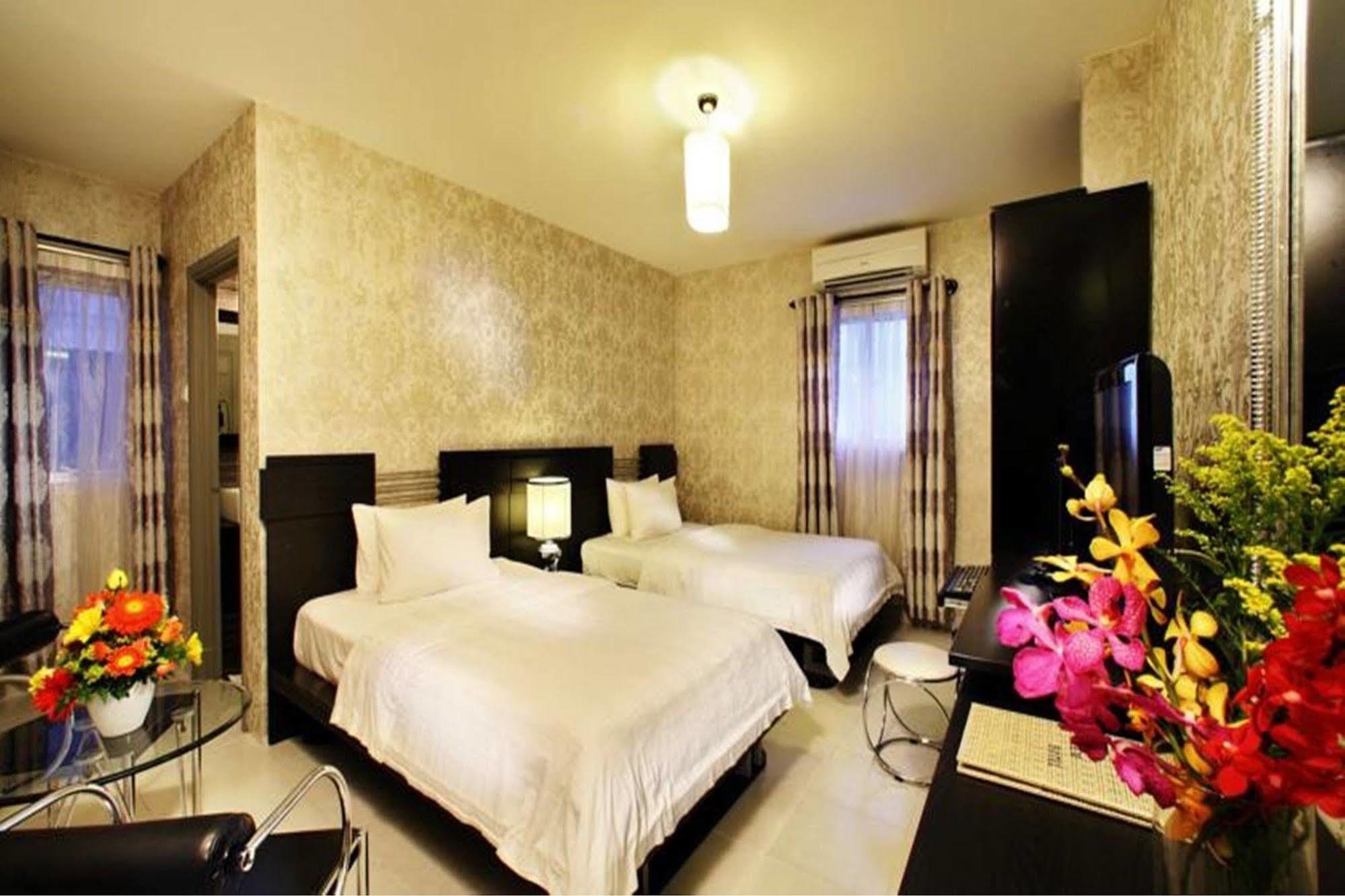 Hotel A&em - The Petit 2*