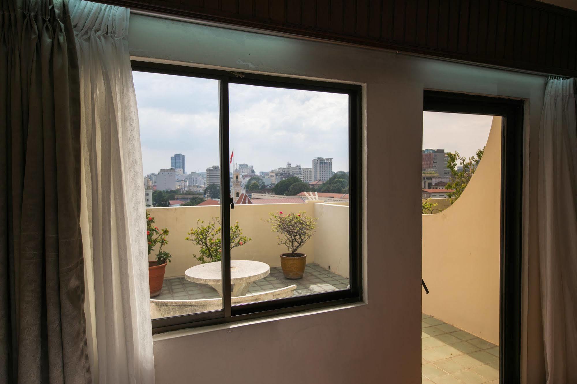 Khách sạn Asian 3*