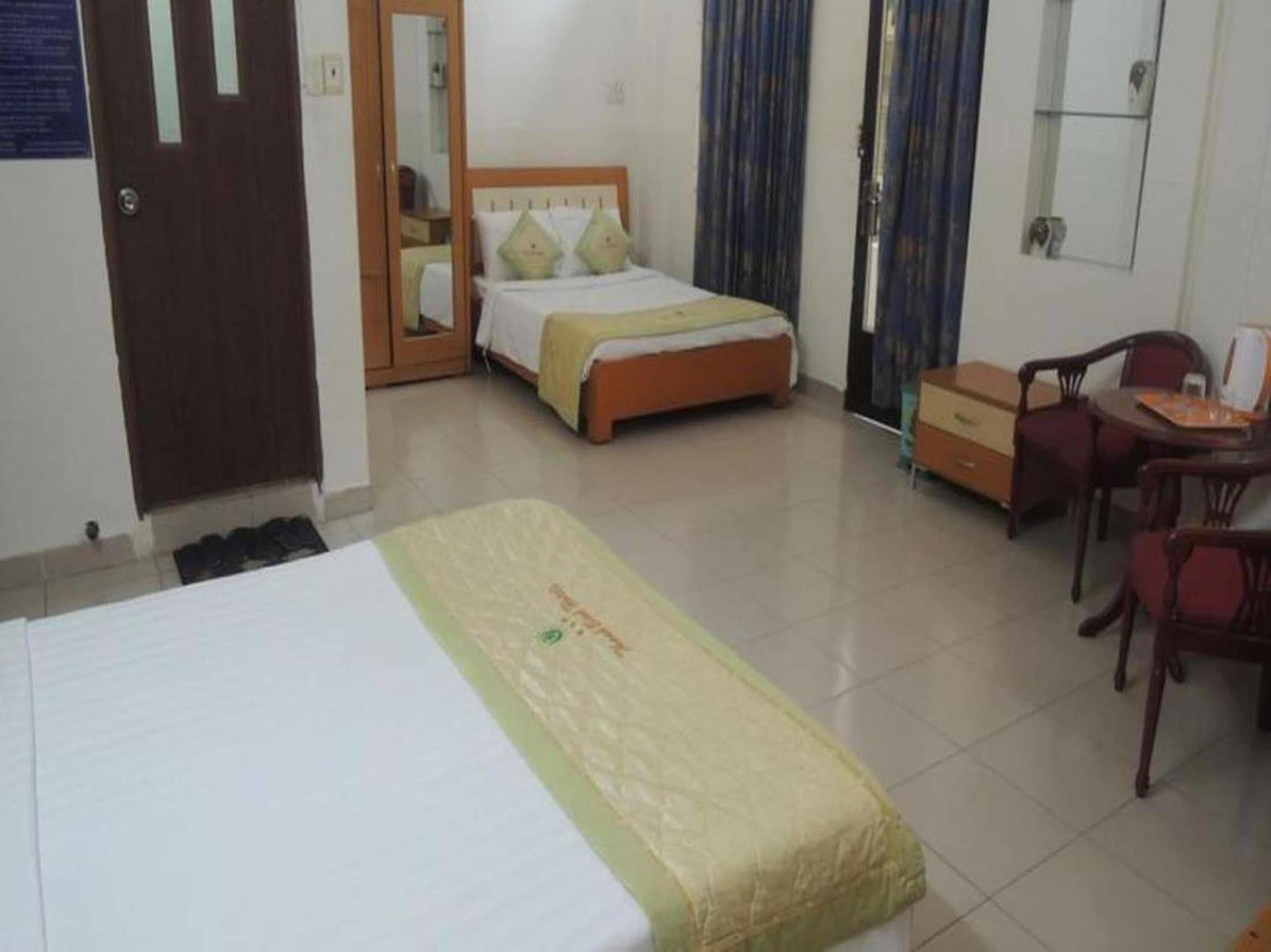 The Sun Hotel