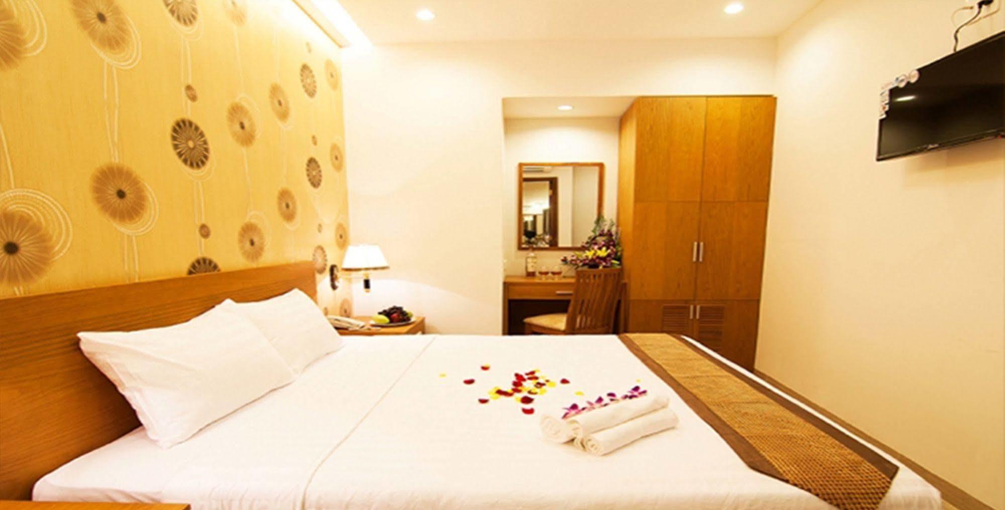 New Pearl Hotel 2*