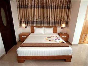 New Pearl Hotel