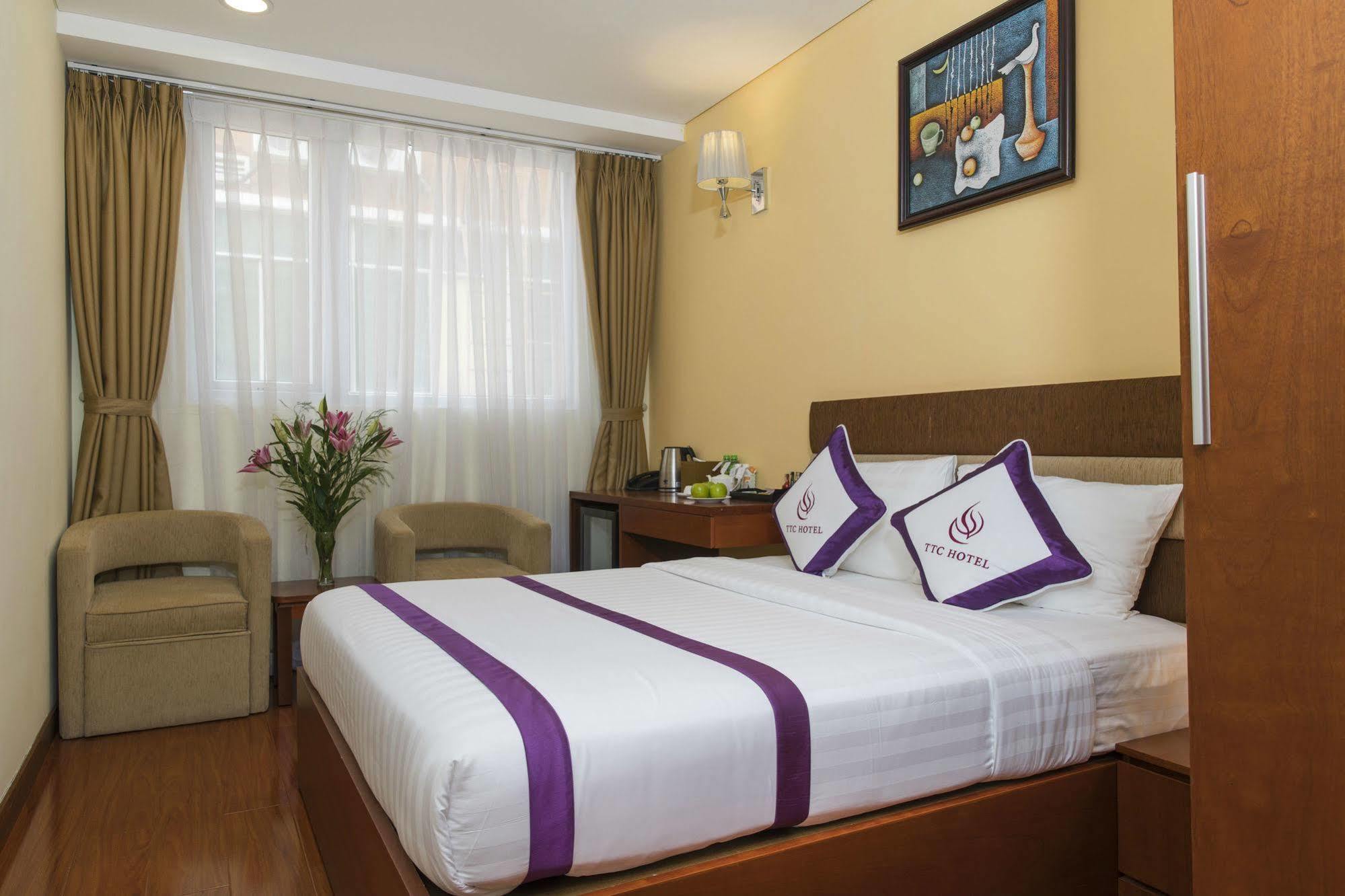 Ttc Deluxe Saigon 3*