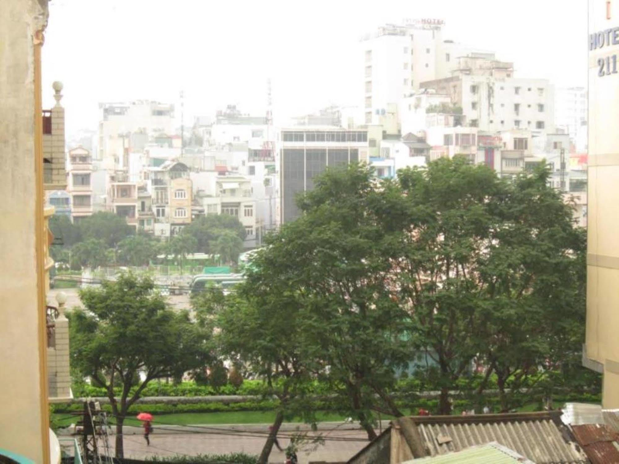 Hotel Bee Saigon Ho Chi Minh City
