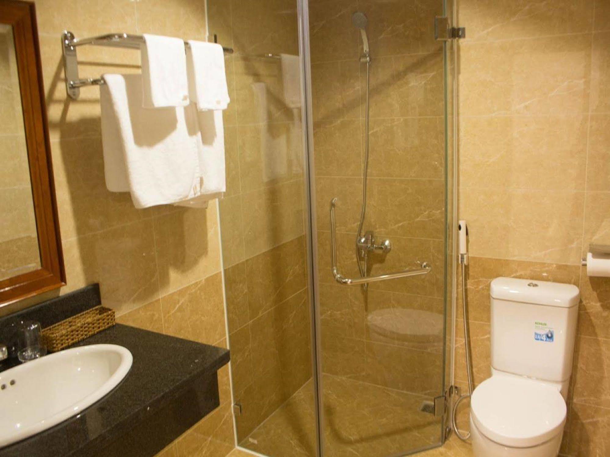 Reddoorz Plus New Sun Hotel Hotel 2*