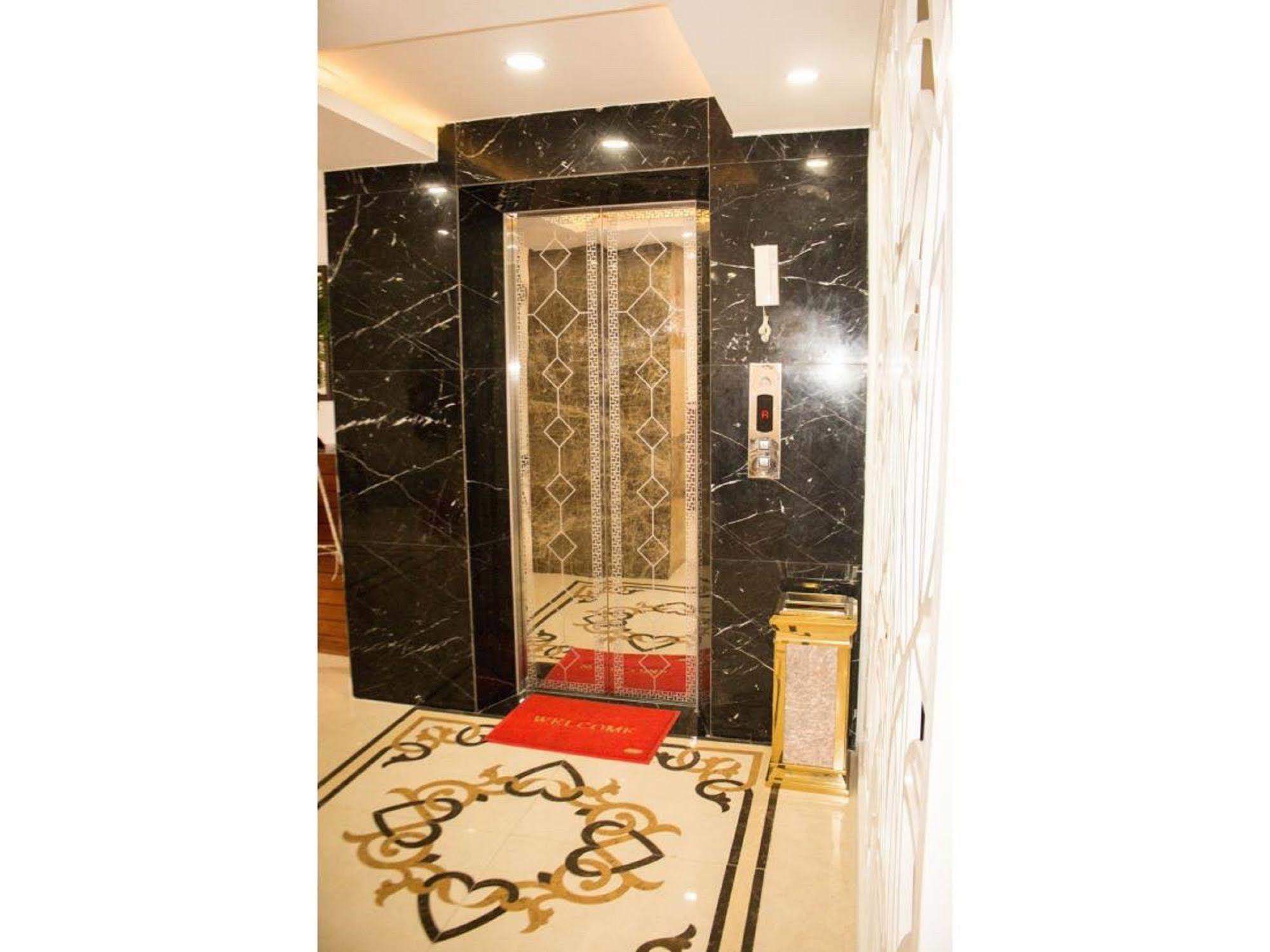 Reddoorz Plus New Sun Hotel Hotel 2*