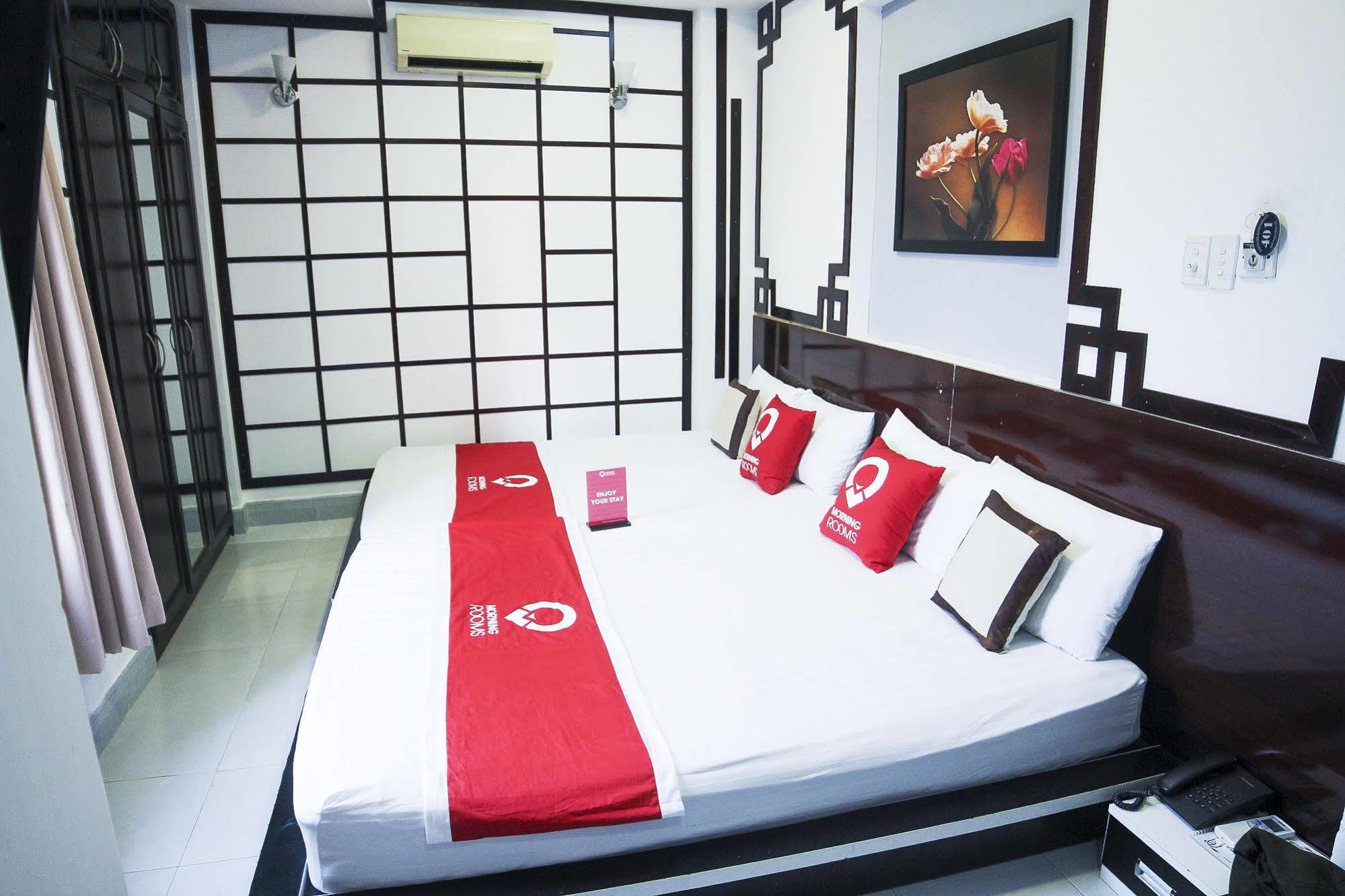 Morning Phan Dang Luu Hotel