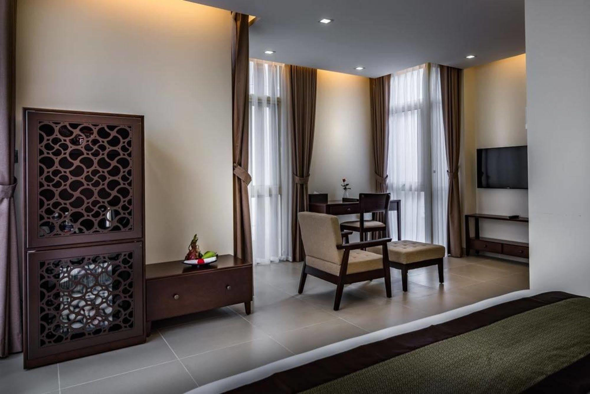 Glenwood Khách sạn 4*