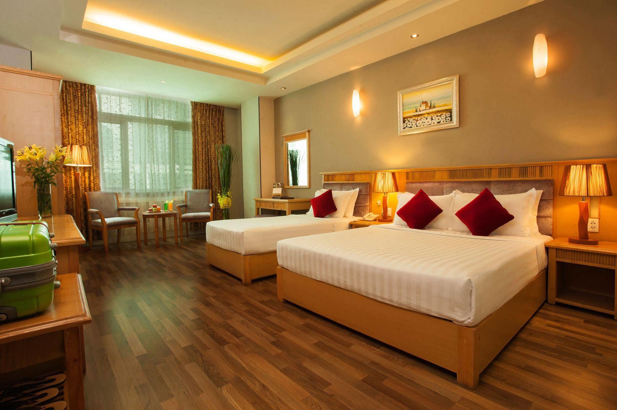 Silverland Min Hotel