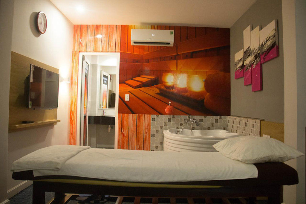 Lê Hân đại Nam 2* TP. Hồ Chí Minh